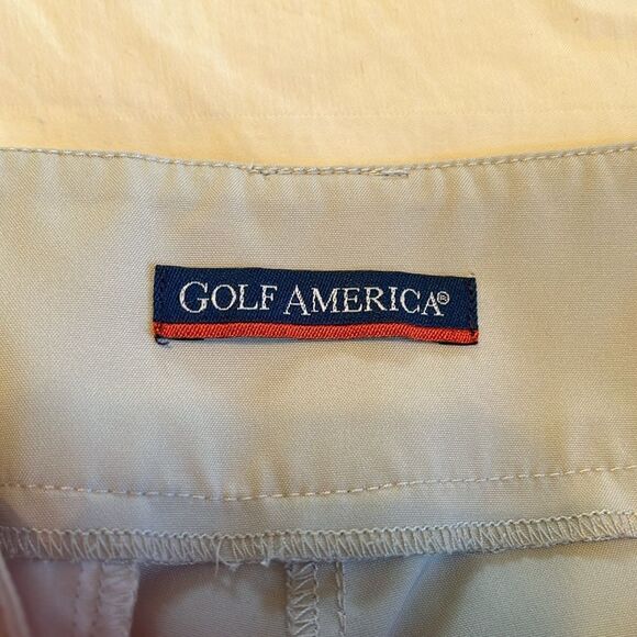 Golf America Bermuda Shorts Size 8 Gently Used Light Gray - Picture 3 of 6